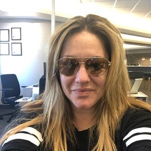 Meet your Posher, Carrie sue